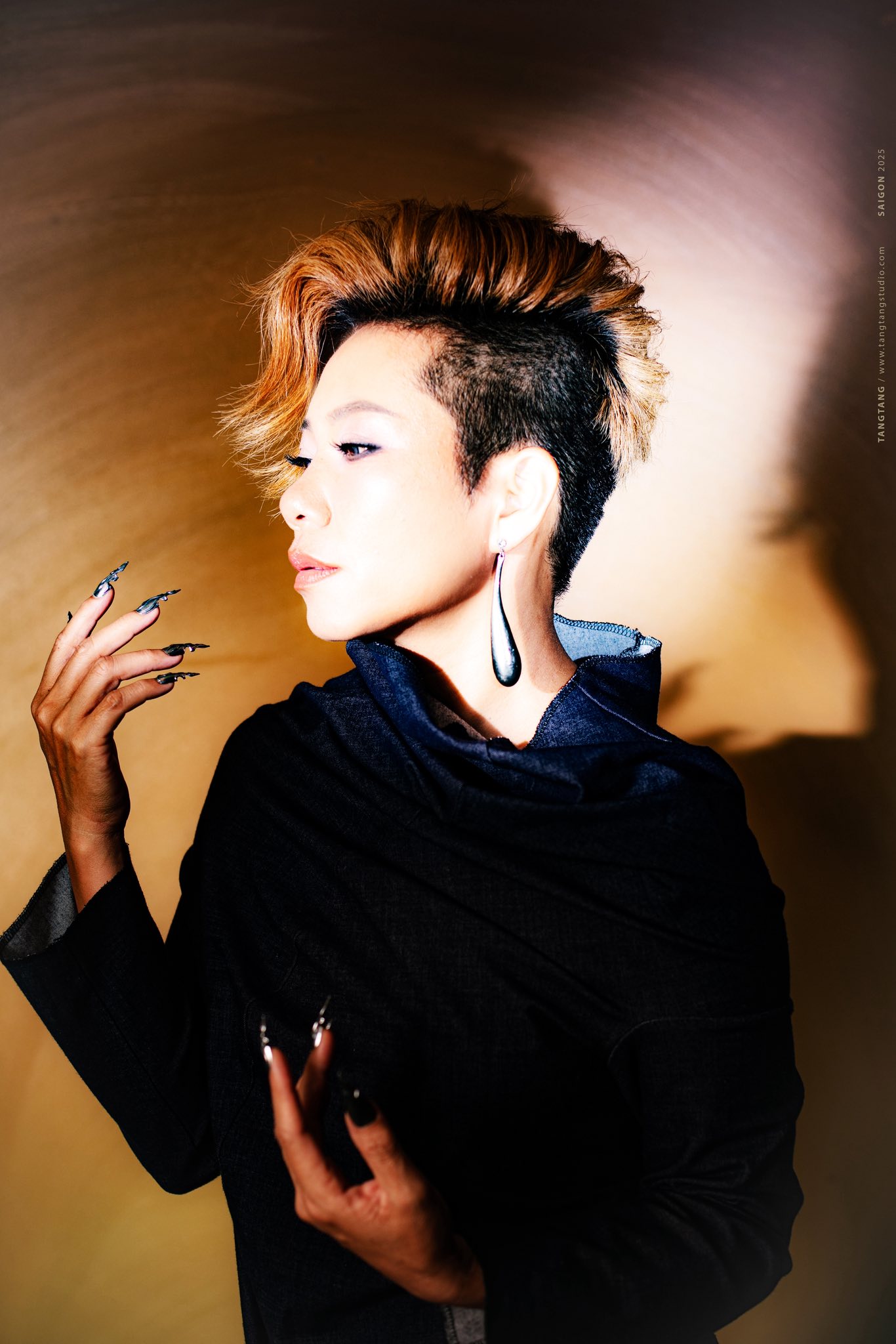 Hậu duệ gia đ&igrave;nh d&ograve;ng d&otilde;i nghệ thuật lừng lẫy miền Bắc: Đời nhiều thăng trầm, U50 kết h&ocirc;n sau 3 th&aacute;ng quen- Ảnh 4.