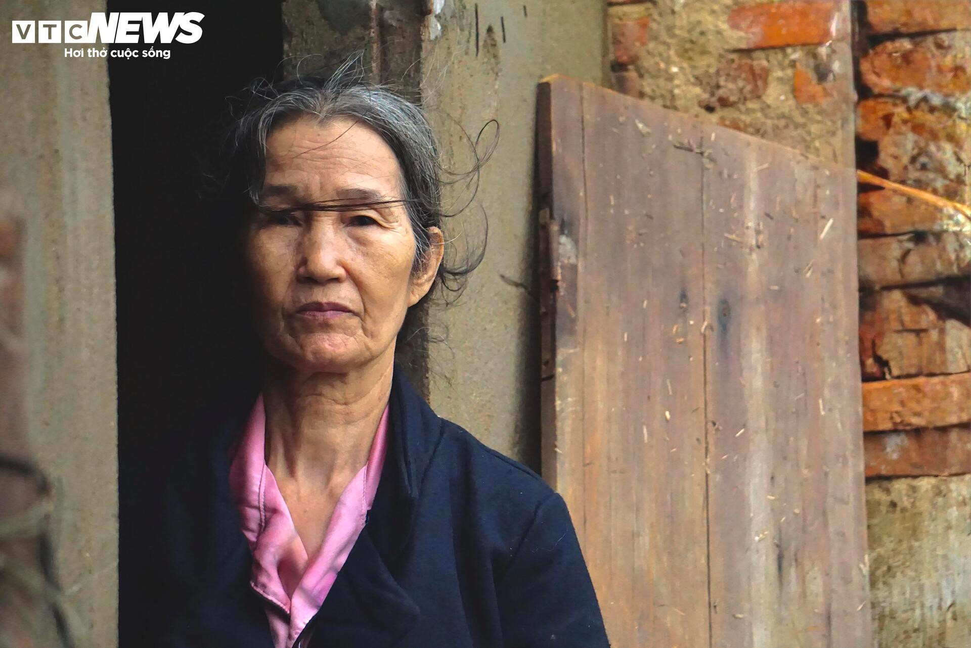 'Rốn lũ' Hoà Thịnh 6 ngày sau 'đại hồng thuỷ': Hoang tàn và trĩu nặng lo âu- Ảnh 5.