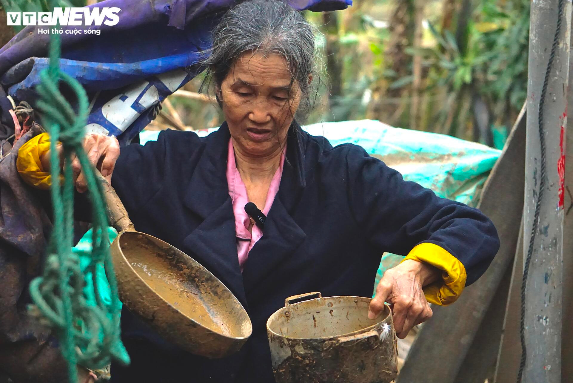 'Rốn lũ' Hoà Thịnh 6 ngày sau 'đại hồng thuỷ': Hoang tàn và trĩu nặng lo âu- Ảnh 6.