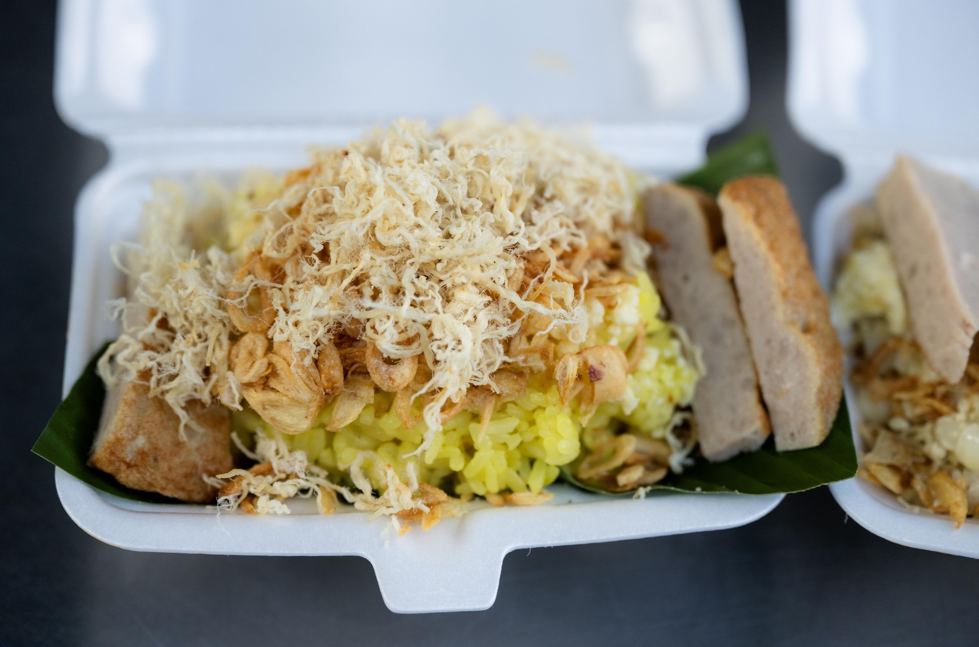 5h sáng dậy bán xôi, 8h30 có mặt ở văn phòng: Chàng trai 1992 xoay xở giữa nhịp sống đắt đỏ ở Hà Nội- Ảnh 8. 5h sáng dậy bán xôi, 8h30 có mặt ở văn phòng: Chàng trai 1992 xoay xở giữa nhịp sống đắt đỏ ở Hà Nội- Ảnh 8.