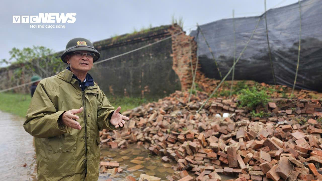 Cảnh hư hại trên Hoàng thành triều Nguyễn sau đợt mưa lũ lịch sử- Ảnh 3.