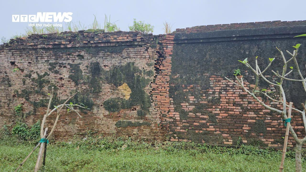 Cảnh hư hại trên Hoàng thành triều Nguyễn sau đợt mưa lũ lịch sử- Ảnh 6.