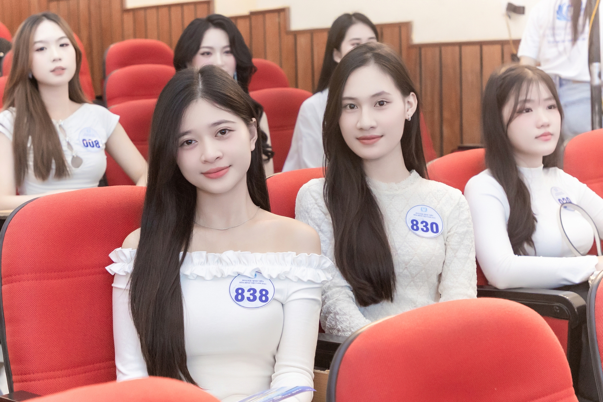 Miss EarthWater Trịnh Mỹ Anh chọn thí sinh Hoa hậu Sinh viên Hòa bình Việt Nam- Ảnh 1.