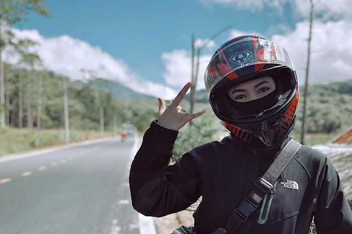 Việt Nam có 1 con đường “nối biển và hoa”, cao tới 1.700m: Chỉ những tài xế vững tay nhất mới dám đi- Ảnh 6.