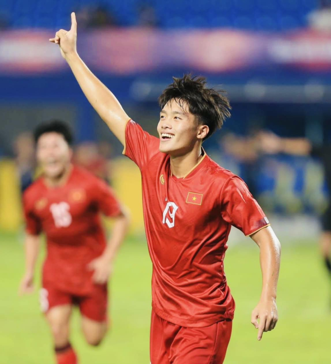 Đại gia V.League cho HAGL mượn cầu thủ giá hơn 2 tỷ đồng, từng 3 lần vô địch Đông Nam Á- Ảnh 2.