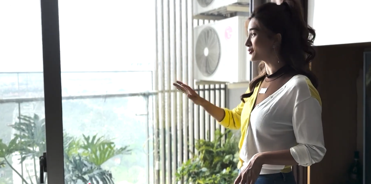 Lựa chọn táo bạo trong phòng ngủ của NSƯT đẹp nhất Việt Nam làm mẹ đơn thân năm 21 tuổi- Ảnh 2. Lựa chọn táo bạo trong phòng ngủ của NSƯT đẹp nhất Việt Nam làm mẹ đơn thân năm 21 tuổi- Ảnh 2.