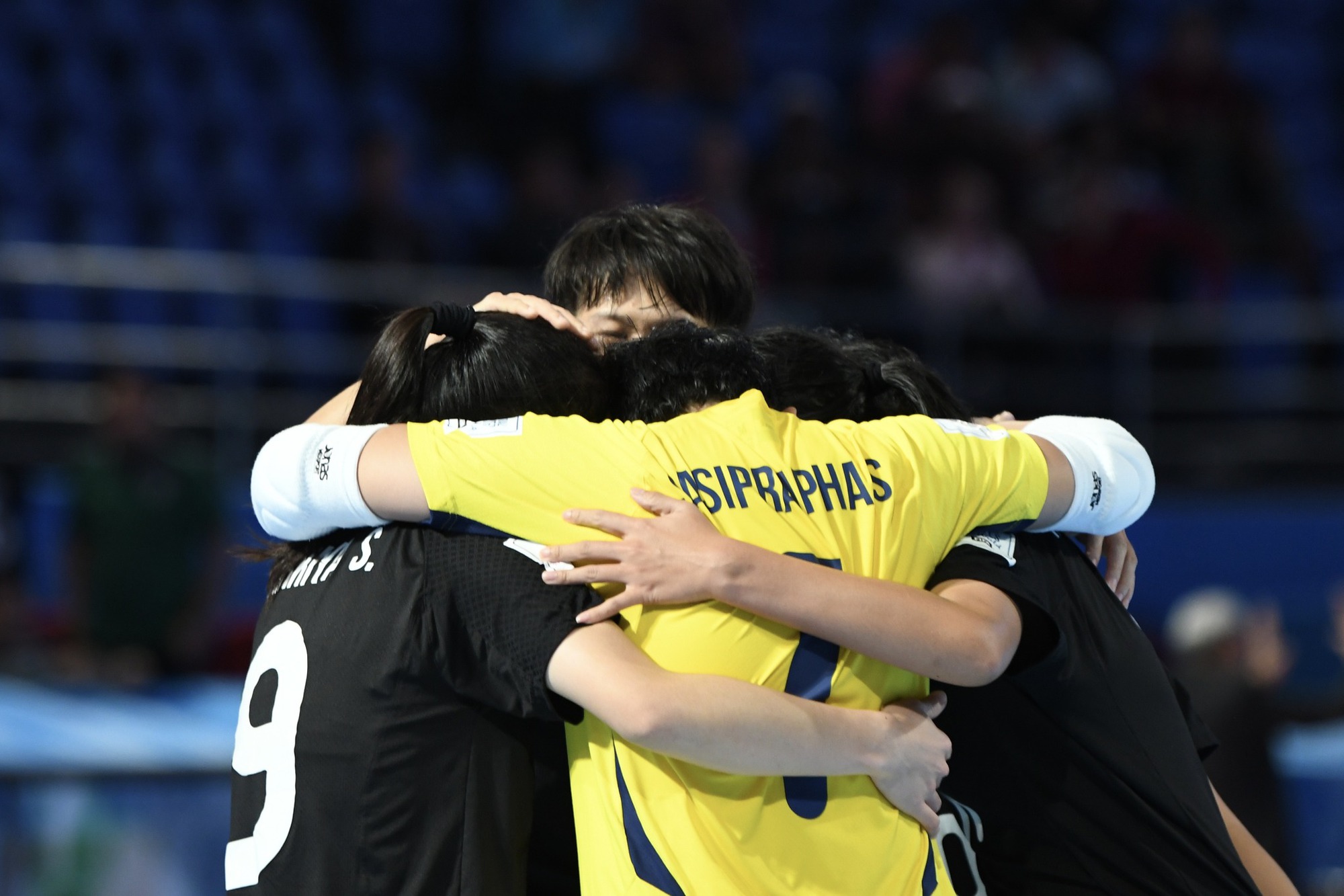 Tuyển Thái Lan “đè bẹp” đối thủ trong mưa bàn thắng, sáng cửa vào tứ kết World Cup- Ảnh 2. Tuyển Thái Lan “đè bẹp” đối thủ trong mưa bàn thắng, sáng cửa vào tứ kết World Cup- Ảnh 2.