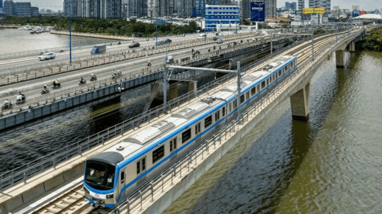 TP giàu nhất Việt Nam sắp họp nóng với hàng loạt 'ông lớn' như VinSpeed, THACO, Sovico về vấn đề gì?- Ảnh 1.