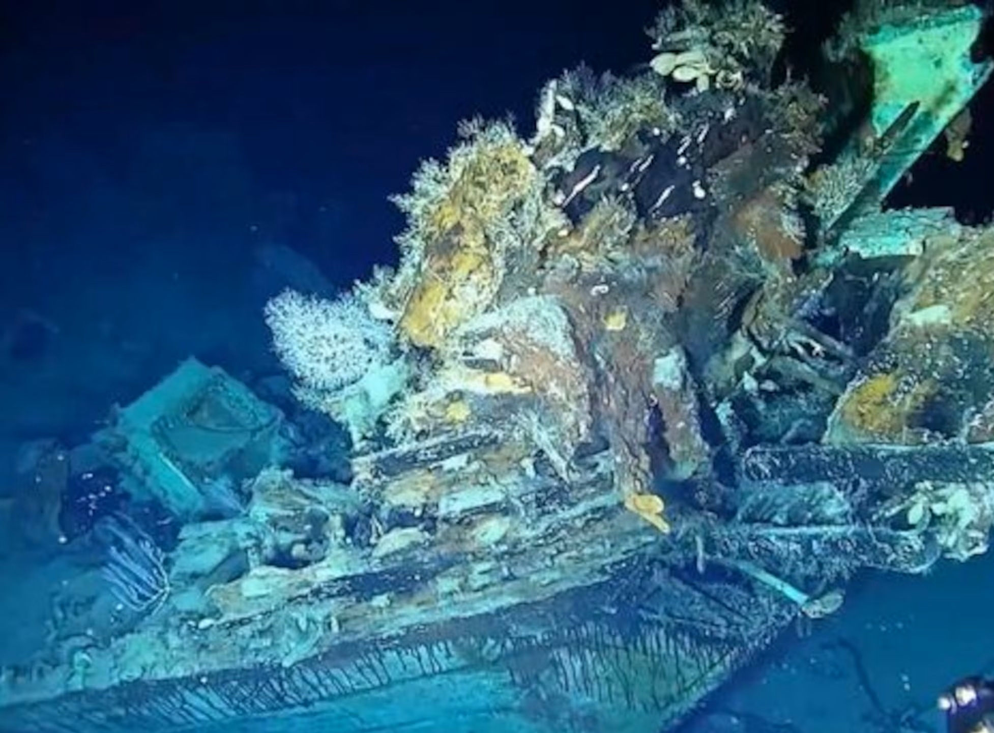 Bắt đầu vớt kho báu vàng, ngọc từ "chiến hạm ma" trị giá 17 tỉ USD- Ảnh 1. Bắt đầu vớt kho báu vàng, ngọc từ "chiến hạm ma" trị giá 17 tỉ USD- Ảnh 1.