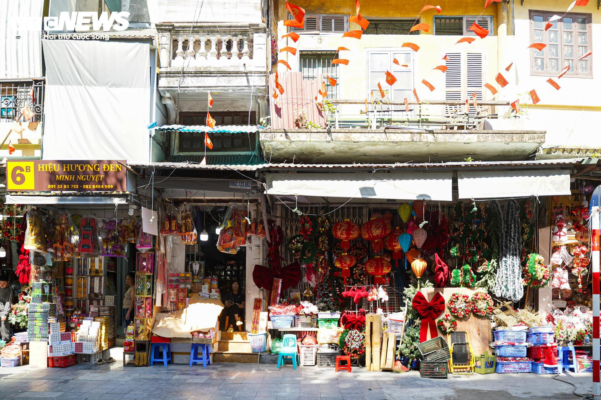 Phố trung tâm Hà Nội ‘lột xác’ sau ngày ra quân dỡ mái che, dọn dẹp vỉa hè- Ảnh 20.