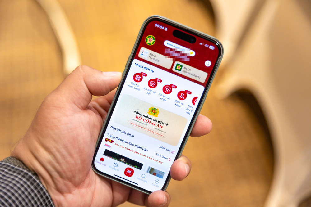 Liên kết tài khoản ngân hàng nhận an sinh xã hội trên VNeID, có 2 trường hợp người dân cần đặc biệt lưu ý- Ảnh 1. Liên kết tài khoản ngân hàng nhận an sinh xã hội trên VNeID, có 2 trường hợp người dân cần đặc biệt lưu ý- Ảnh 1.