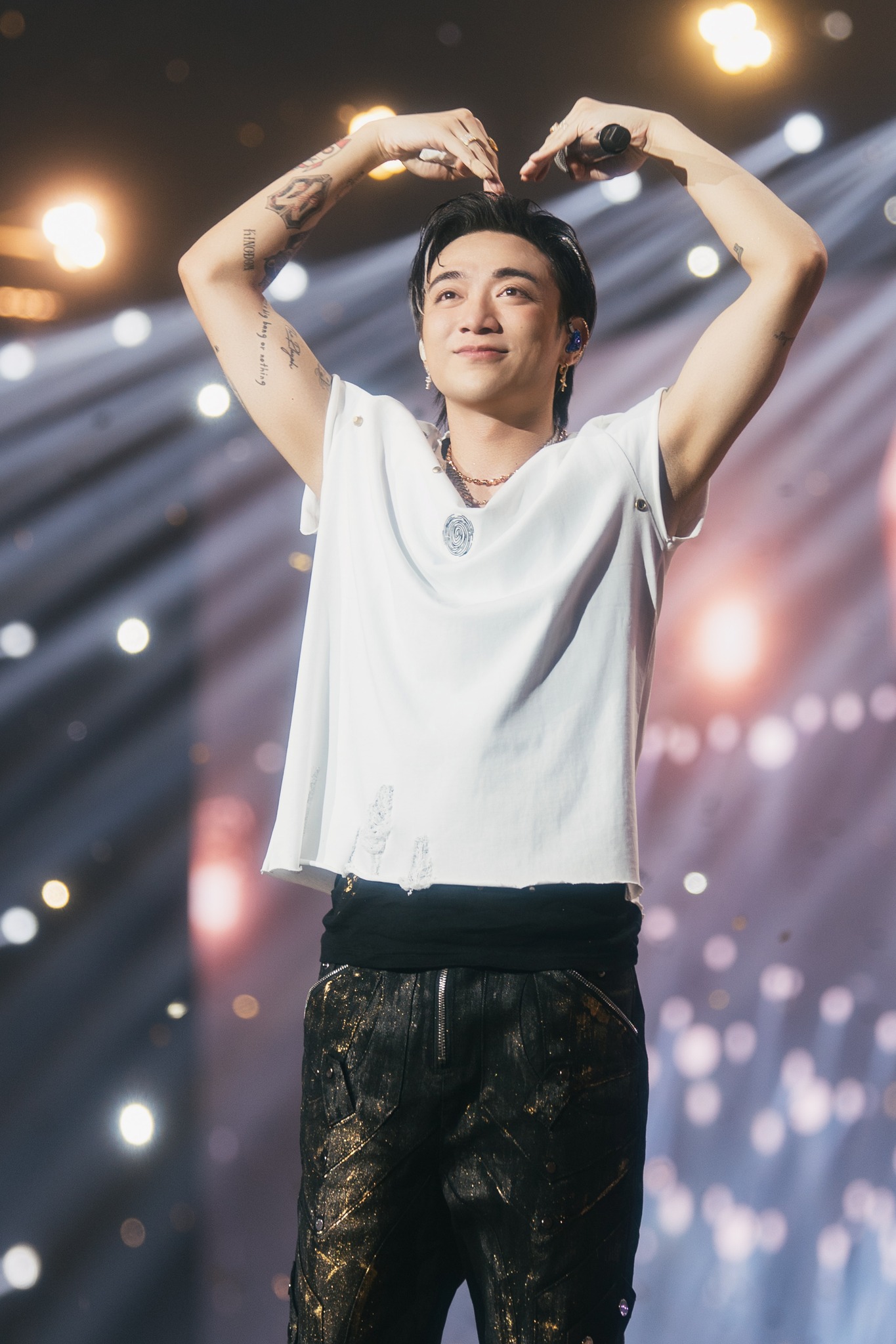 Còn 3 ngày đến concert, fan nổi giận đẩy SOOBIN vào tình thế cực căng thẳng- Ảnh 7. Còn 3 ngày đến concert, fan nổi giận đẩy SOOBIN vào tình thế cực căng thẳng- Ảnh 7.