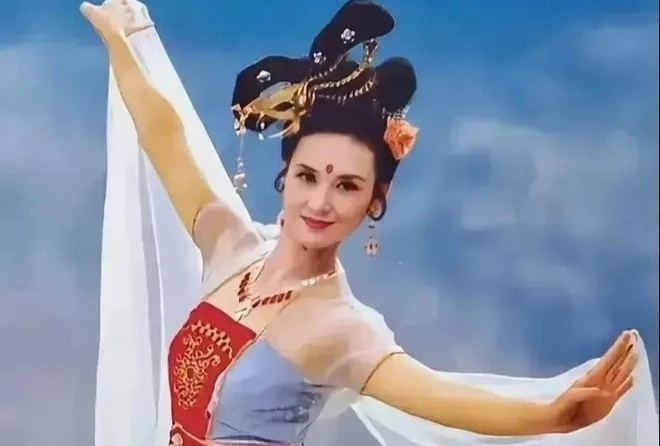 Đời tư kín tiếng ít ai biết của Hằng Nga đẹp nhất Tây Du Ký: Là doanh nhân thành đạt, cách dạy con chuẩn SGK- Ảnh 1.