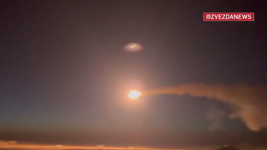 Khoảnh khắc Tor-M2 bắn hạ bầy drone tấn công ở hướng Krasnoarmeysky- Ảnh 1.