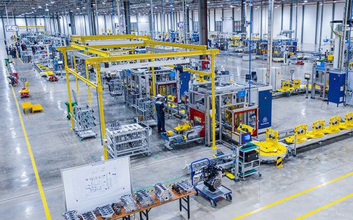 Chấn động thị trường: Một ng&agrave;nh h&agrave;ng của Việt Nam ph&aacute; vỡ mọi kỷ lục từ trước đến nay