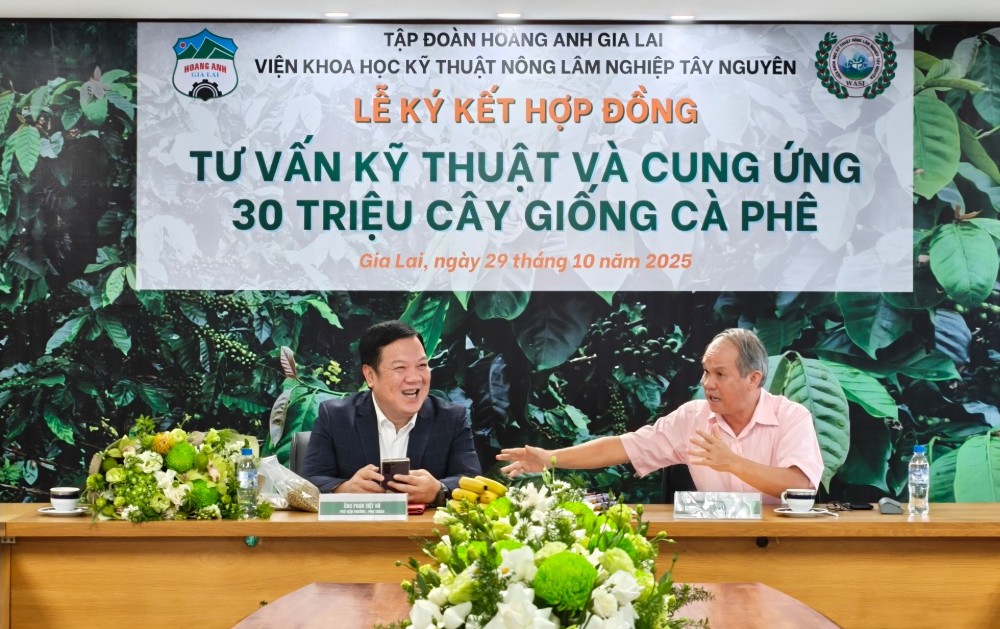 Bầu Đức lần đầu kể chuyện về 3 ân nhân đã cứu HAGL từ vực phá sản- Ảnh 4.