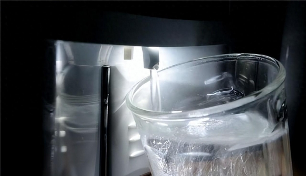 Ng&agrave;y c&agrave;ng c&oacute; nhiều người nhồi m&aacute;u cơ tim buổi s&aacute;ng, b&aacute;c sĩ nghẹn giọng n&oacute;i c&oacute; 3 loại nước l&agrave; thủ phạm: "Uống &iacute;t 3 m&oacute;n n&agrave;y đi th&ocirc;i"- Ảnh 2.