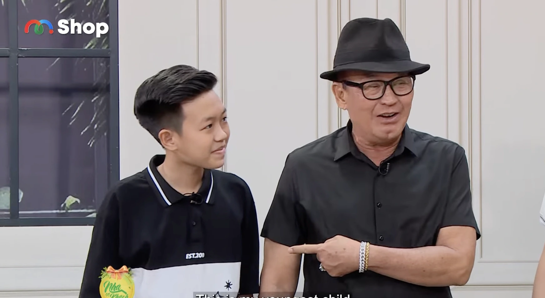 Nam nghệ sĩ đình đám một thời: 72 tuổi ở nhà thuê, bán bánh bèo vẫn hạnh phúc bên vợ kém 20 tuổi- Ảnh 2.