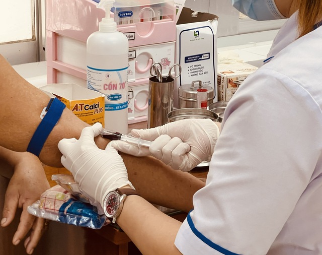 Bộ Y Tế Chỉ Ra Hình Thái Lây Nhiễm Mới Của Hiv Tại Việt Nam Khiến 13.351 Ca Mắc Mới Và 1.905 Ca Tử Vong- Ảnh 2.