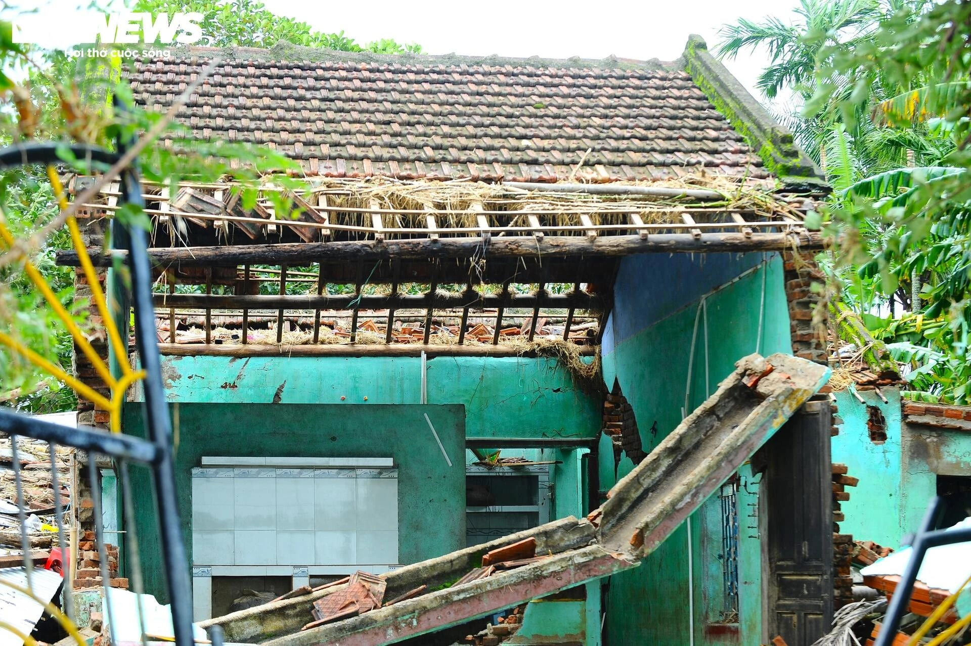 ‘Lũ rút, tài sản của gia đình tôi còn… cái nền nhà’- Ảnh 3.