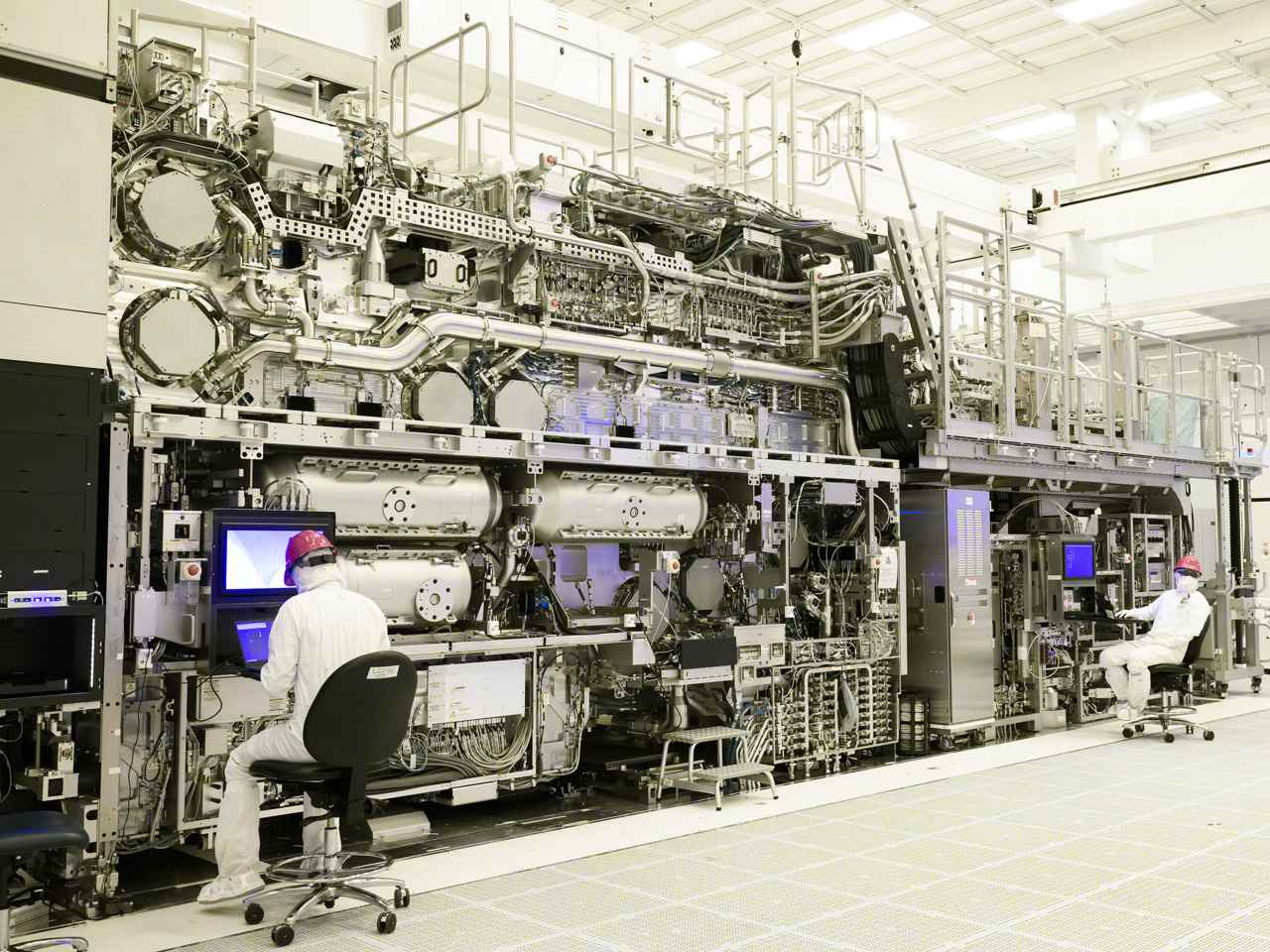 Trung Quốc đã tự sản xuất được máy quang khắc EUV để chế tạo chip, nhưng không thể phá thế độc tôn của ASML- Ảnh 3.