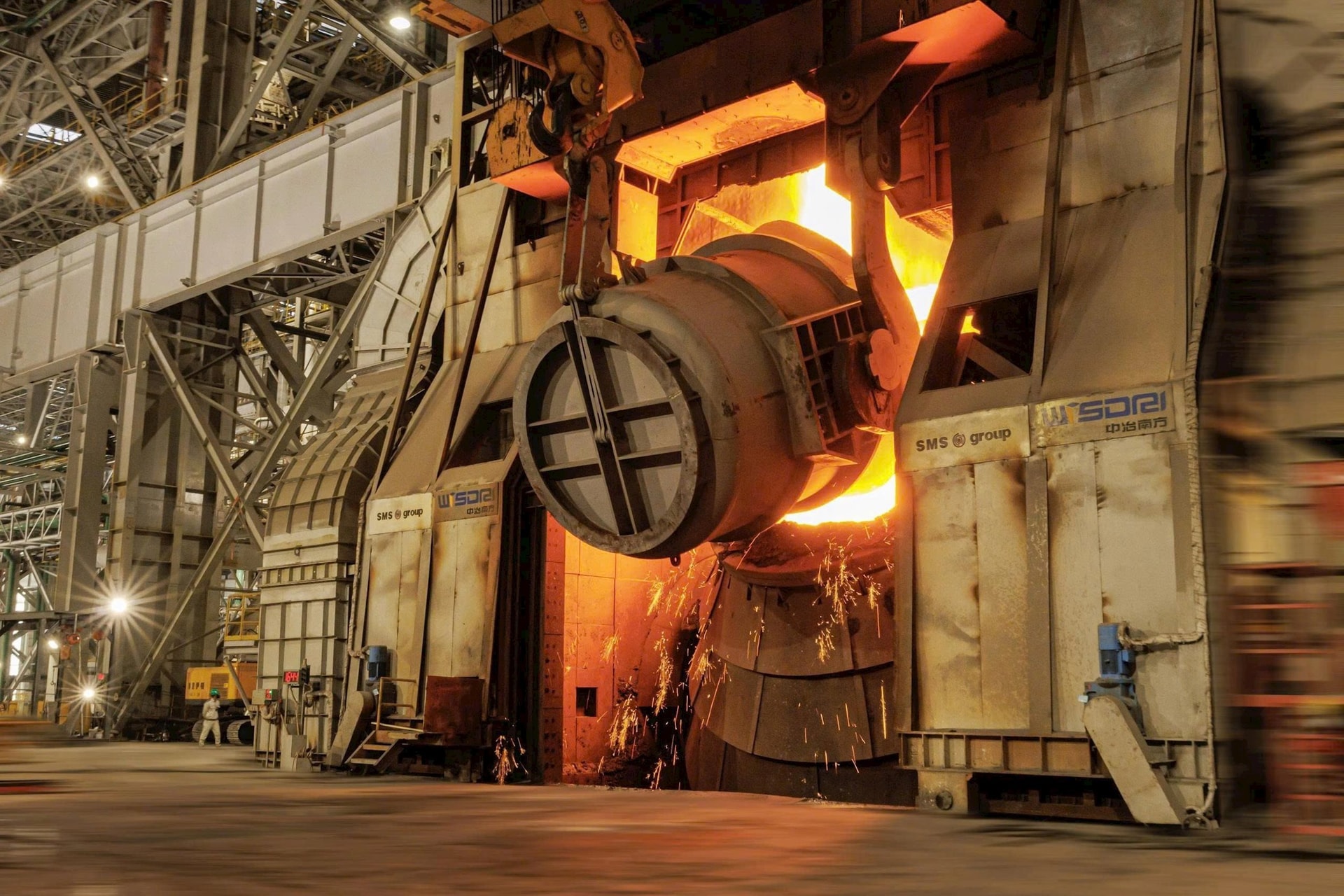 "Cú đấm thép" 85.000 tỷ phả hơi nóng, CTCK dự báo lợi nhuận Hòa Phát có thể tăng trưởng mạnh trong quý 4/2025- Ảnh 1.