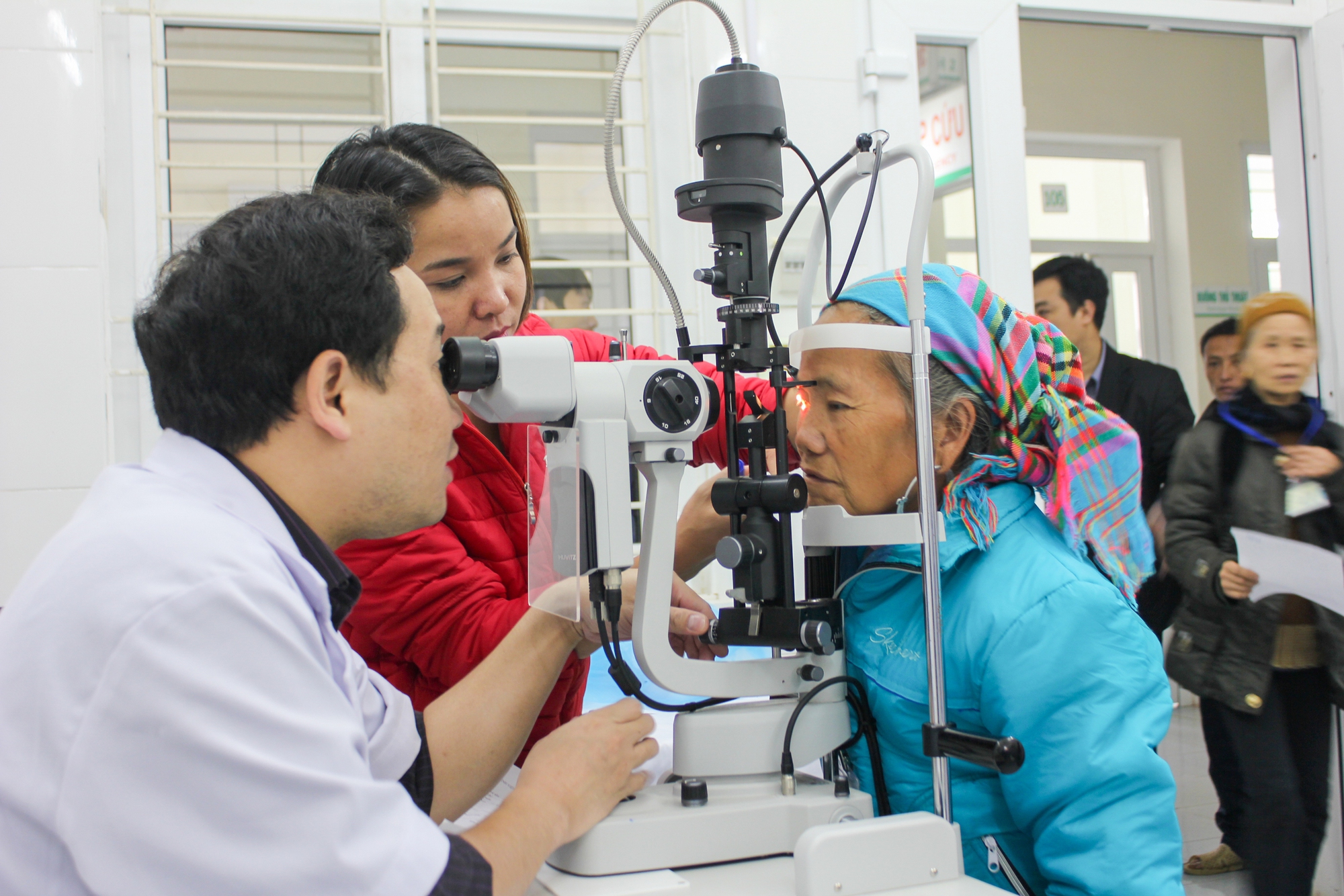 “Mắt Sáng Cộng Đồng”: Hơn 1 Thập Kỷ Chữa Lành Đôi Mắt Cho Hàng Triệu Người Việt Bằng 3 Sáng Kiến Đột Phá- Ảnh 1.
