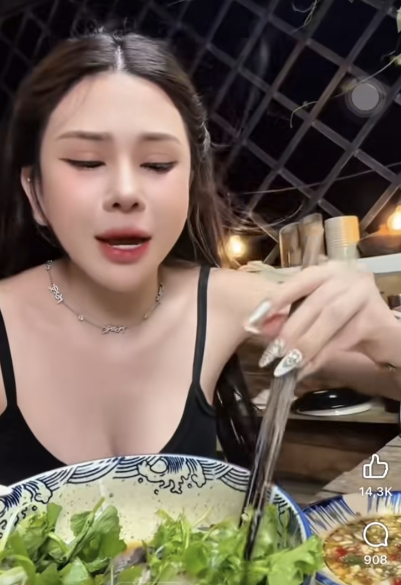 Ồn ào từ thiện của TikToker phát ngôn chói tai 