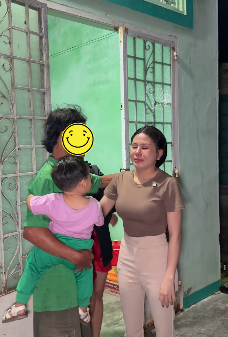 Ồn ào từ thiện của TikToker phát ngôn chói tai 