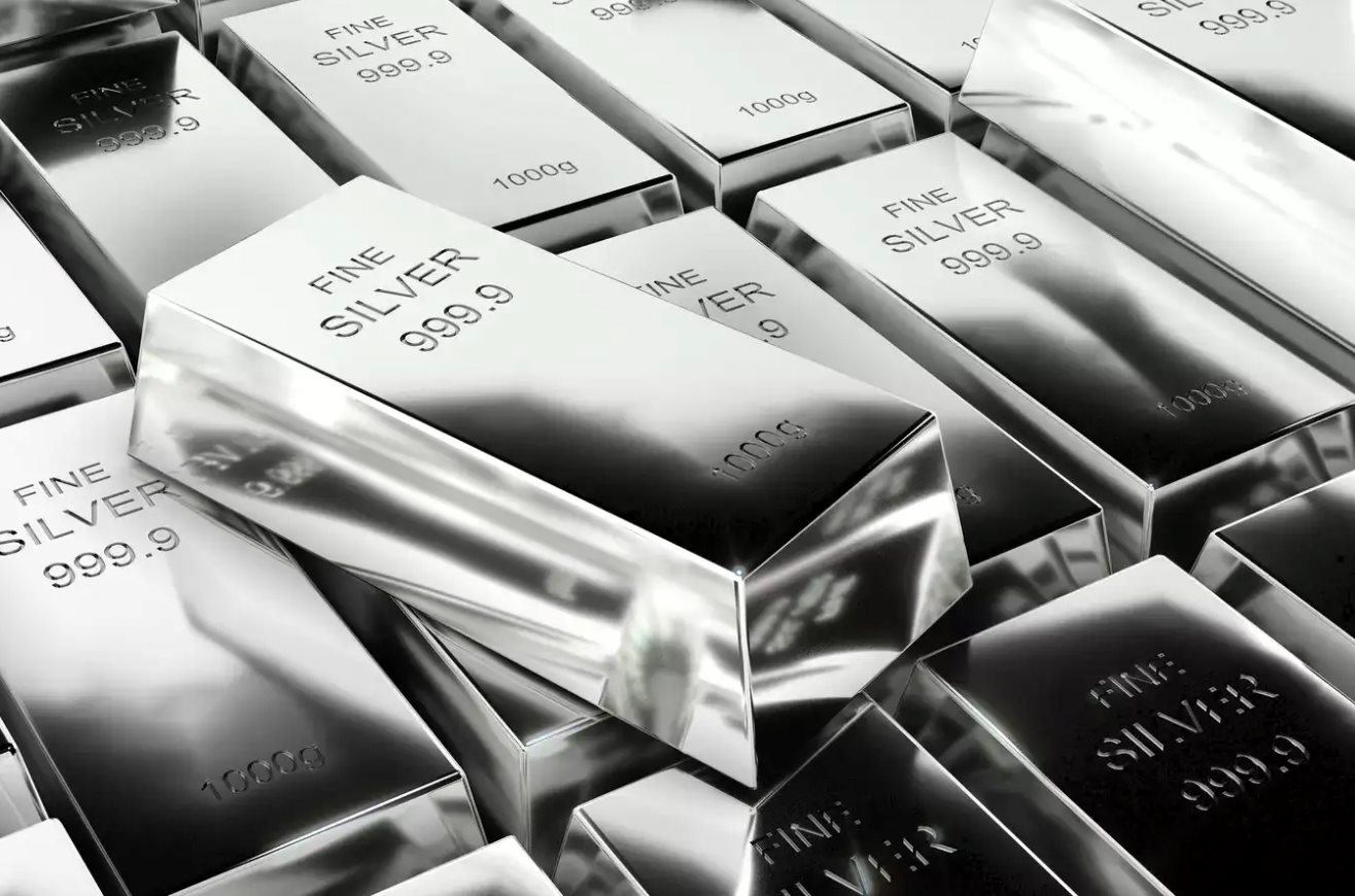 Xuất khẩu hơn 660 tấn trong 1 tháng, Trung Quốc cạn kiệt dự trữ một kim loại quý khiến cả thế giới chao đảo: Chuyện gì đang xảy ra?- Ảnh 1.