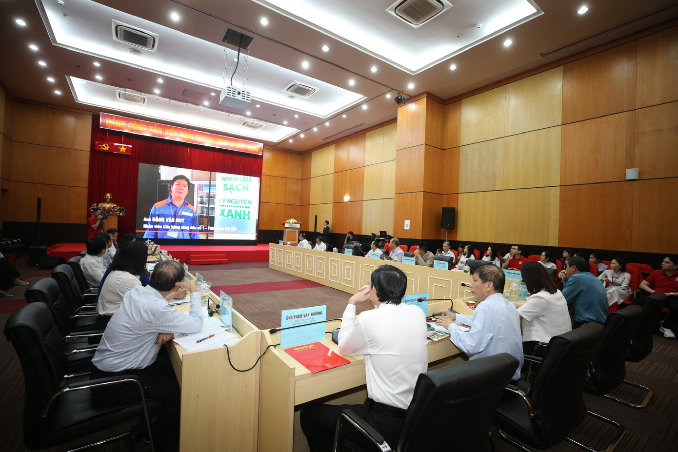 V&igrave; sao nhiều người kh&ocirc;ng mặn m&agrave; với xăng sinh học E10?- Ảnh 1.