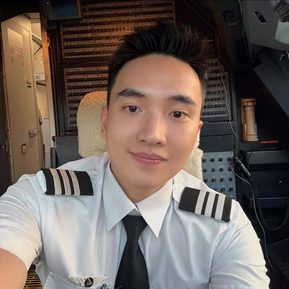 Chàng shipper quê mùa trong "Cưới vợ cho cha": Đời thực là phi công, cực điển trai- Ảnh 3.