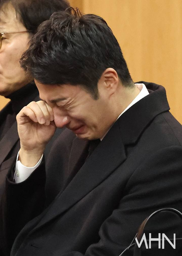 Dàn nghệ sĩ khóc nấc tiễn biệt 'ông nội quốc dân'- Ảnh 6.