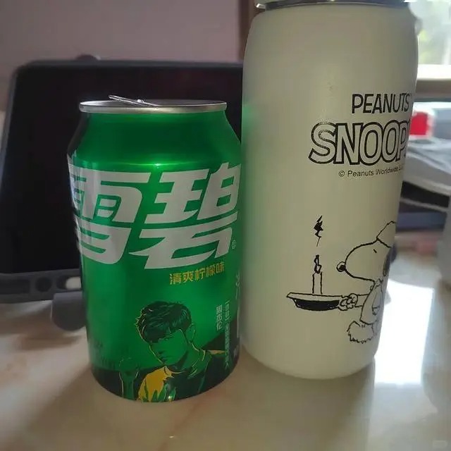 4 thứ tuyệt đối KH&Ocirc;NG đựng trong b&igrave;nh giữ nhiệt, ai vẫn l&agrave;m sẽ phải hối hận- Ảnh 5.