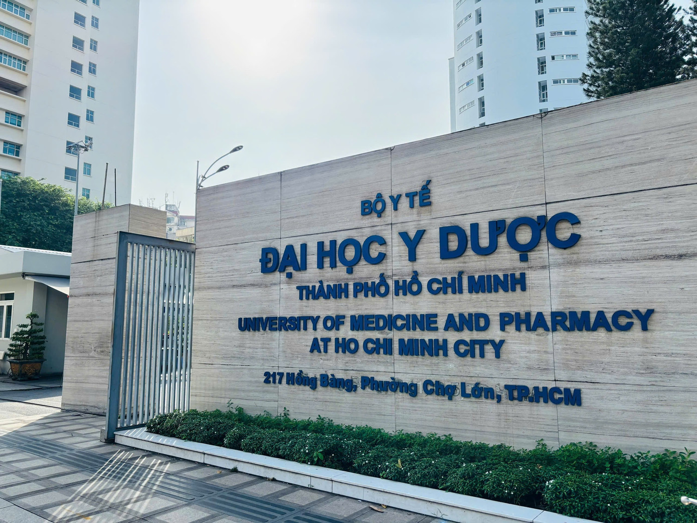 4 1764287438474 17642874386941460128466