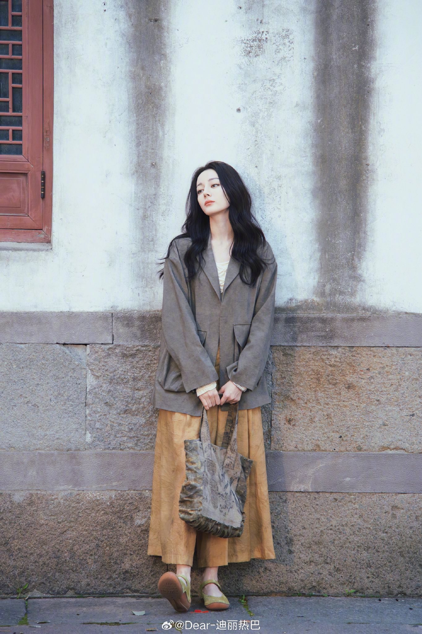 Chỉ có phép màu mới cứu nổi Địch Lệ Nhiệt Ba- Ảnh 2.