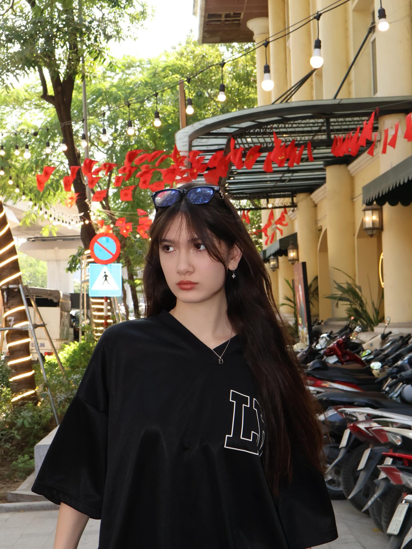 Em gái chân dài của thủ môn Lâm Tây lại gây sốt: Visual hotgirl, nụ cười 