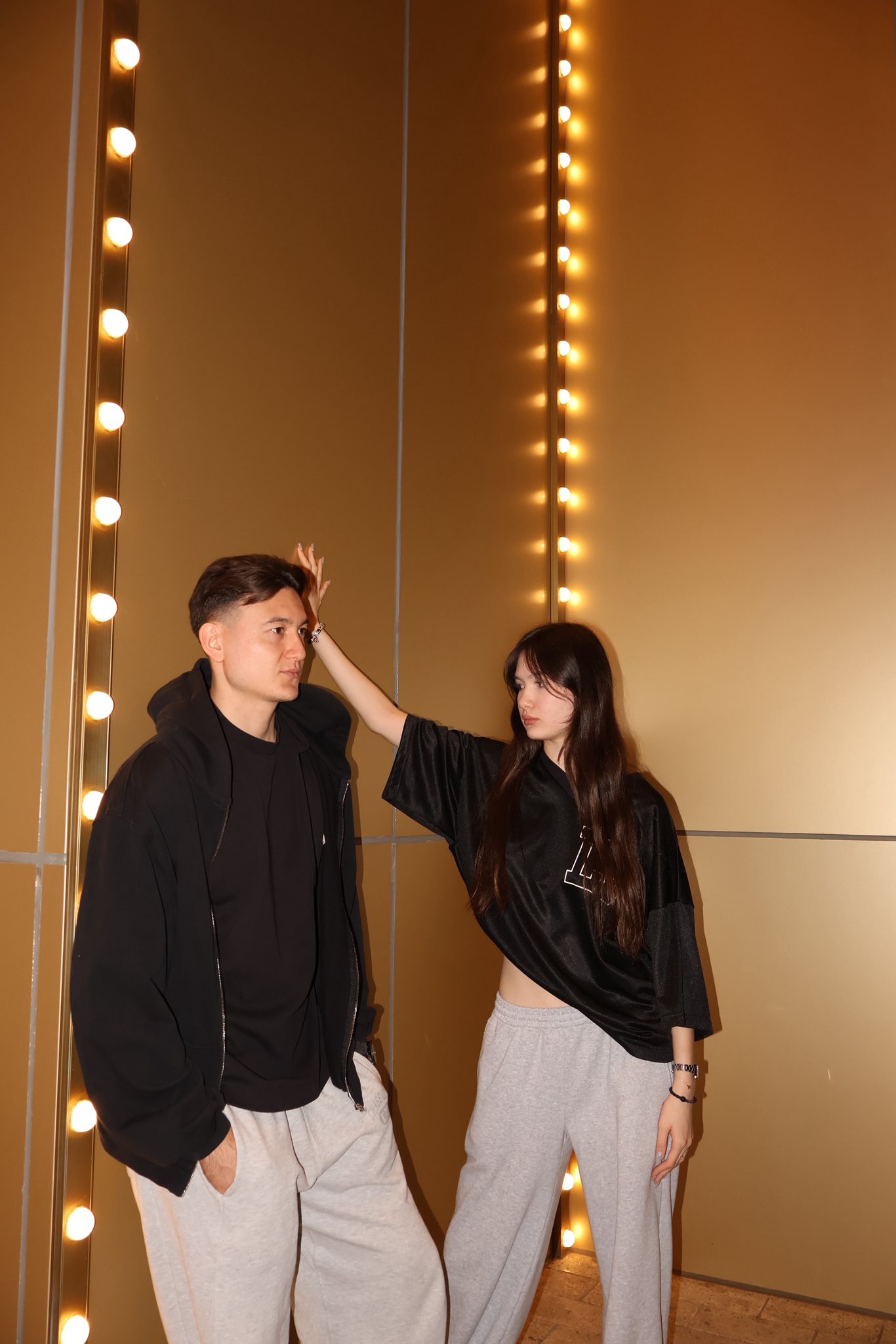 Em gái chân dài của thủ môn Lâm Tây lại gây sốt: Visual hotgirl, nụ cười 