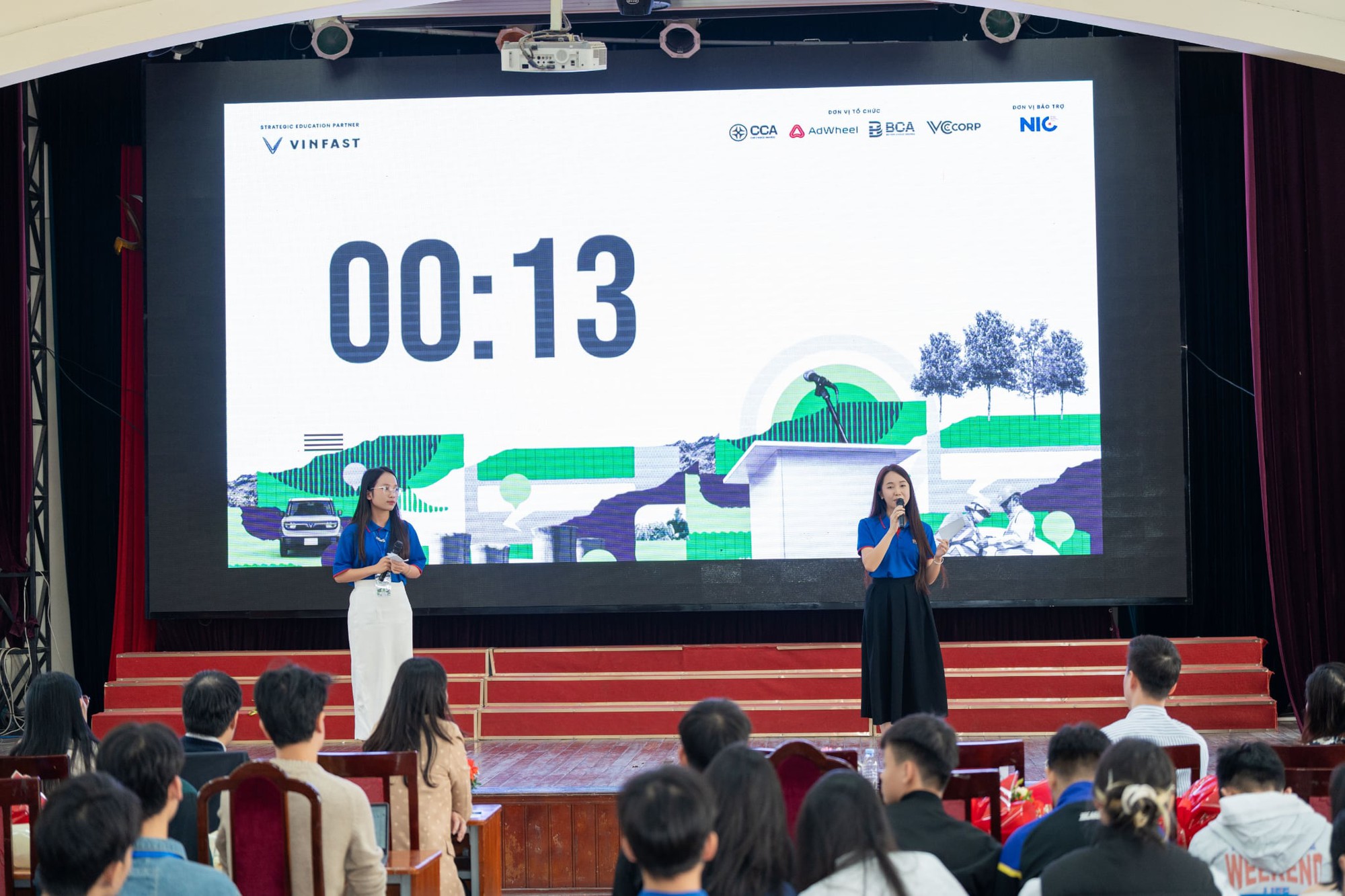 Sinh viên thừa nhận: Sợ xe điện vì… chưa hiểu đủ- Ảnh 5. Sinh viên thừa nhận: Sợ xe điện vì… chưa hiểu đủ- Ảnh 5.