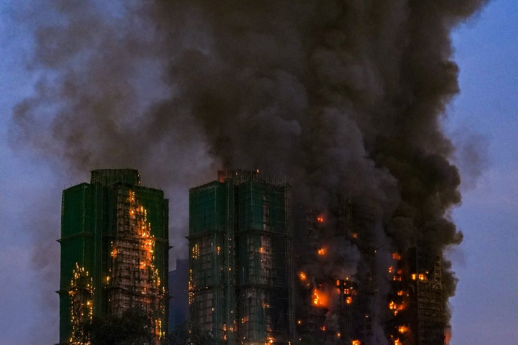 Điều gì gây nên vụ cháy thảm khốc khiến ít nhất 36 người chết, 29 người bị thương và 279 người vẫn đang mất tích tại Hồng Kông (Trung Quốc)?    - Ảnh 1.