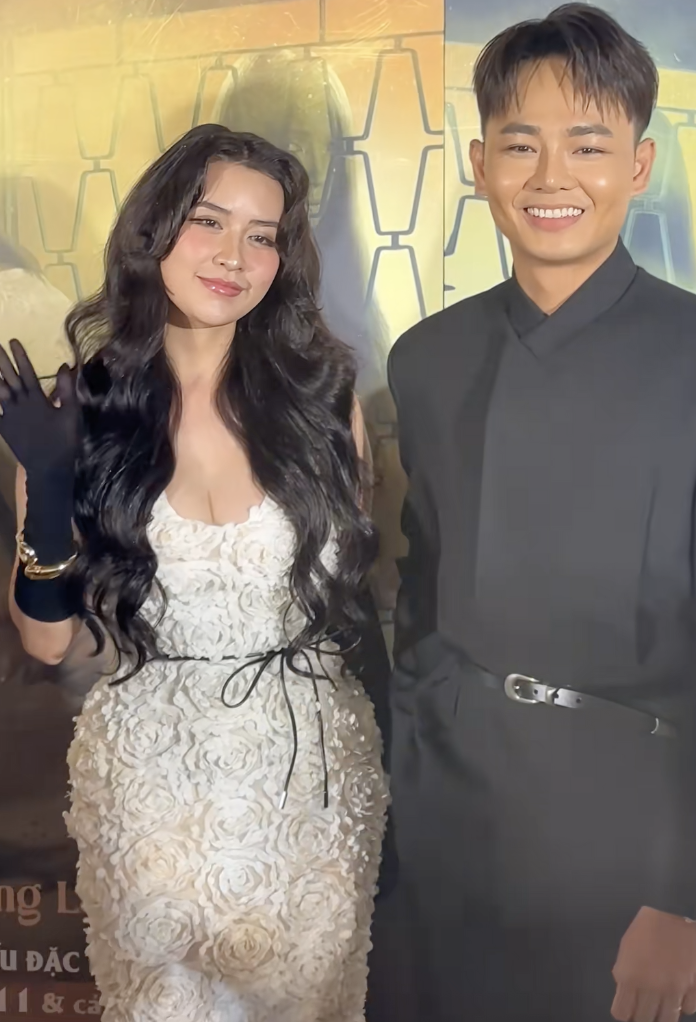 "Quyên Qui sinh con với Phó chủ tịch": Mỹ nhân 18+ lên tiếng- Ảnh 1. "Quyên Qui sinh con với Phó chủ tịch": Mỹ nhân 18+ lên tiếng- Ảnh 1.