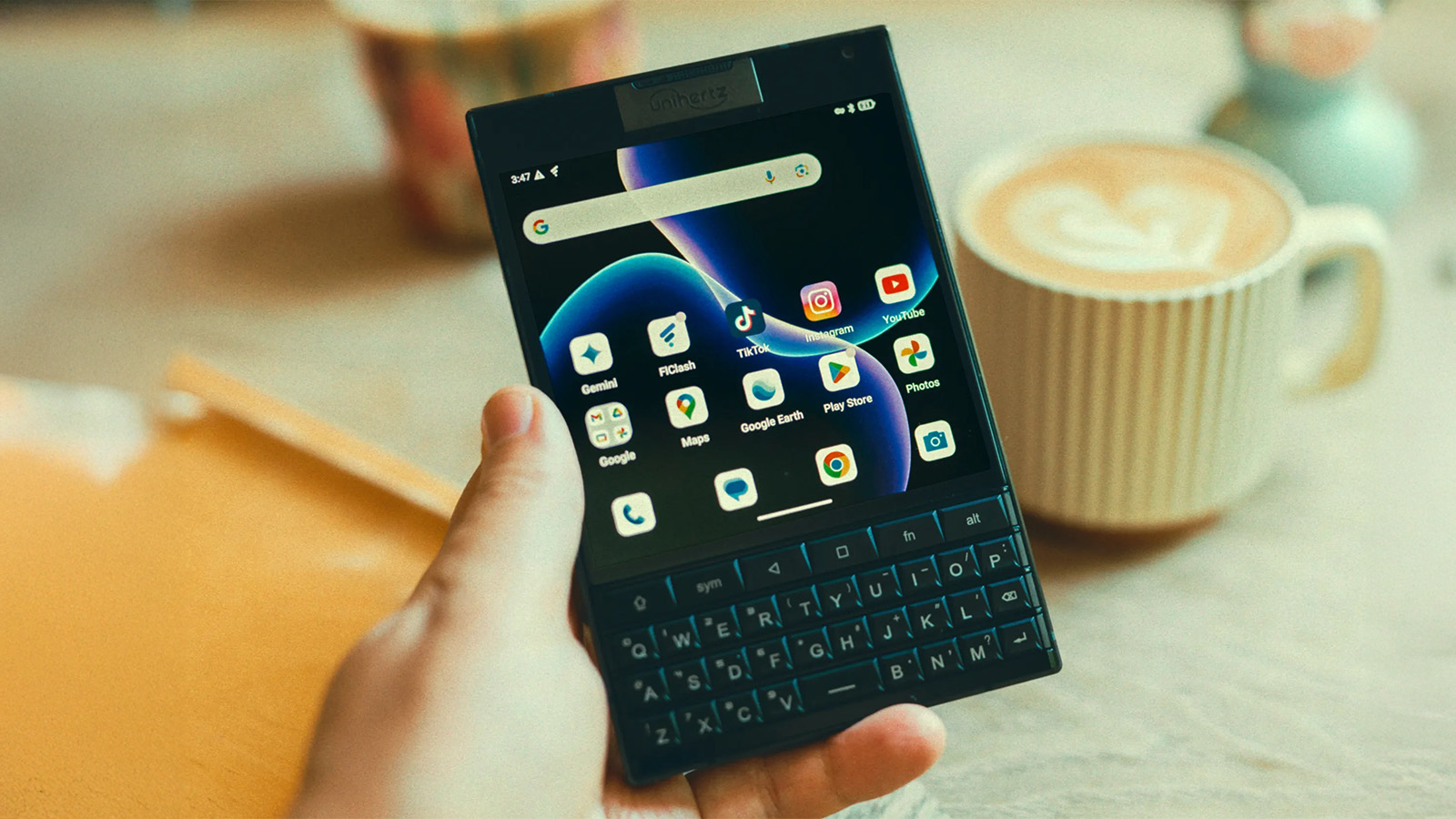Nếu Muốn Dùng Blackberry Passport Chạy Android Thì Đây Là Chiếc Máy Hoàn Hảo, Ở Việt Nam Giá Cao Lại Khó Mua- Ảnh 4.