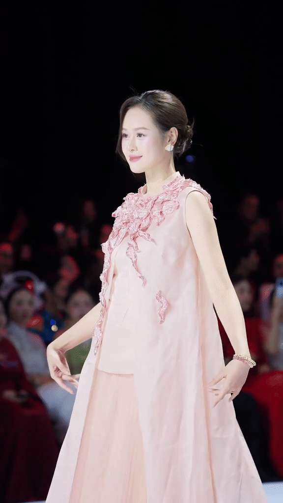 Vợ Anh Đức khiến quá khứ của chồng 