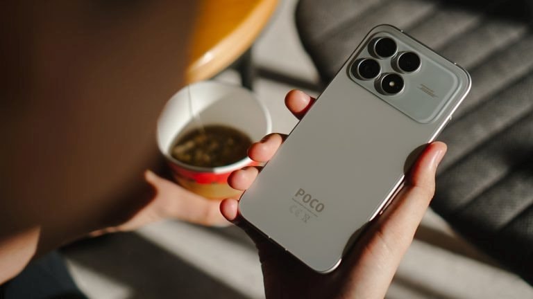 Một Dòng Smartphone ‘Vua Hiệu Năng Giá Tốt’ Vừa Được Đưa Trở Lại Việt Nam: Giá 17 Triệu Mà Chip Đỉnh Nóc, Loa Công Nghệ Bose, Pin Lớn Nhất Phân Khúc- Ảnh 1.