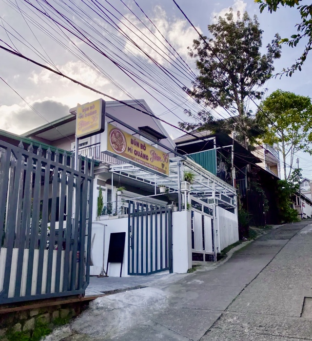 Chủ quán bún bò 