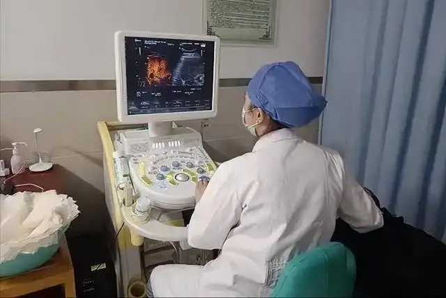 Thứ "phá gan" mạnh nhất không phải rượu, mà là 4 thói quen cả người lớn lẫn trẻ em đều mắc- Ảnh 1.