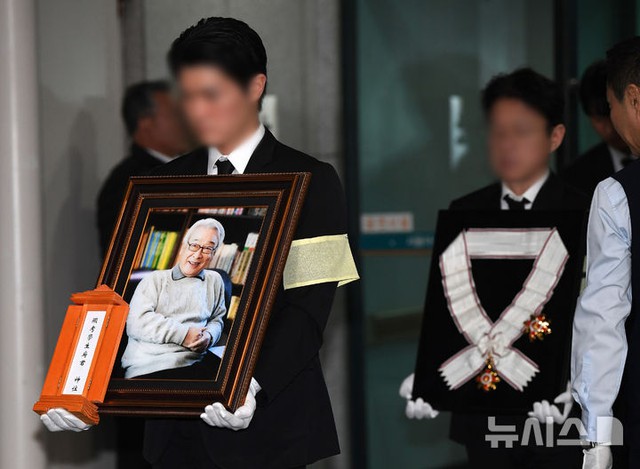 - Ảnh 11. - Ảnh 11.