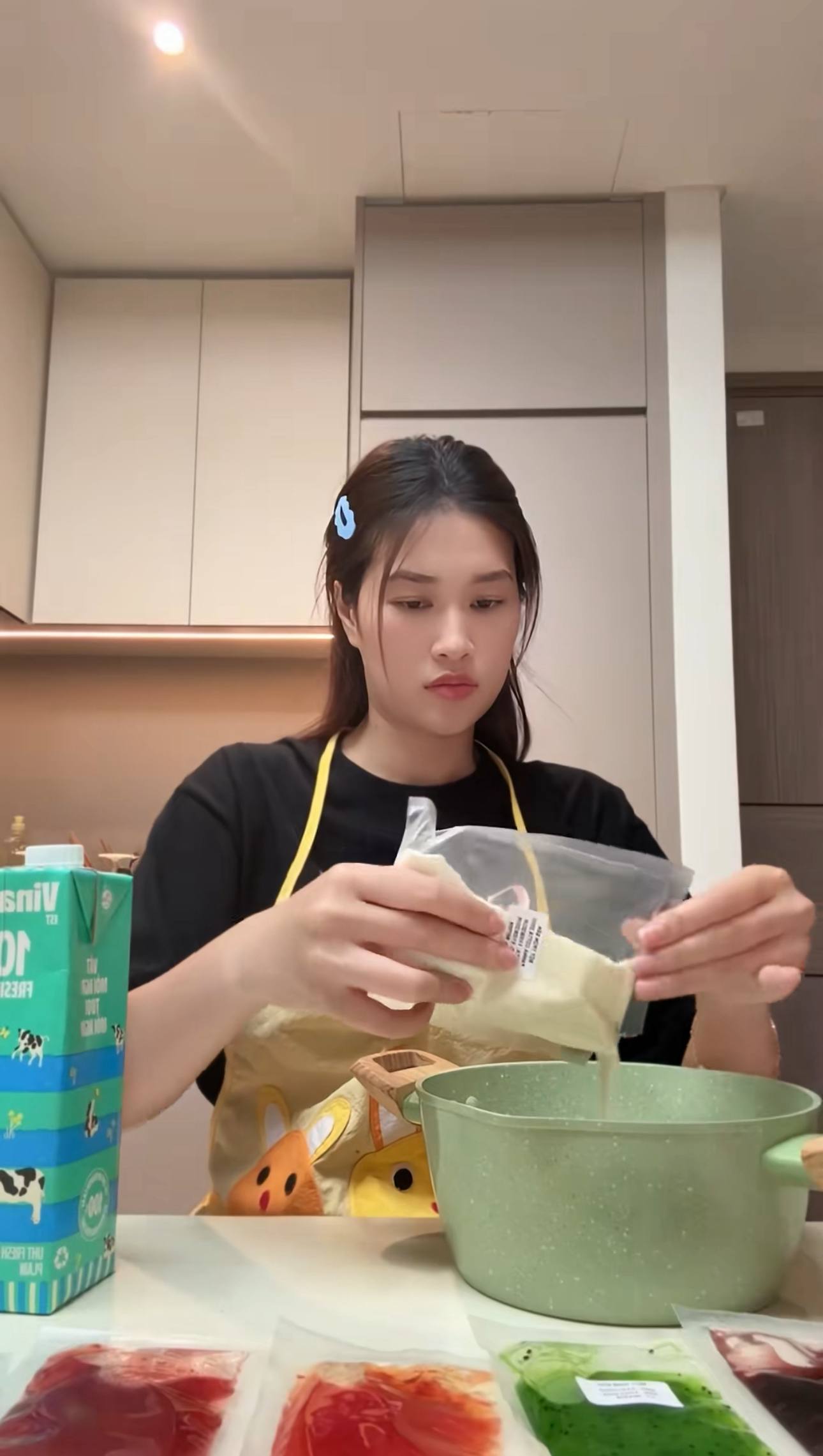 Chuyện g&igrave; đang xảy ra với Đo&agrave;n Thi&ecirc;n &Acirc;n?- Ảnh 2.