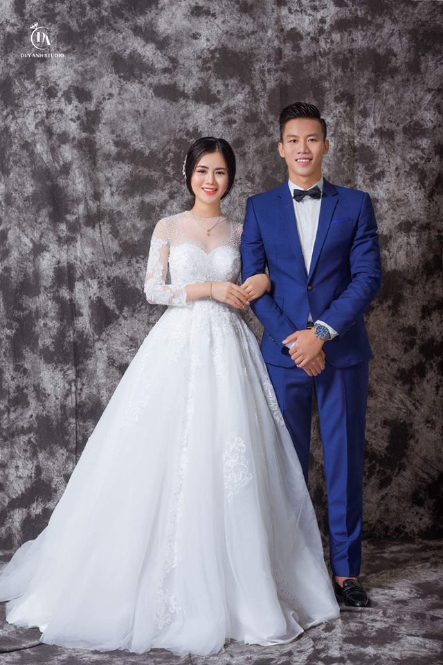 Cuộc sống h&ocirc;n nh&acirc;n của Quế Ngọc Hải v&agrave; n&agrave;ng hoa kh&ocirc;i sau 7 năm- Ảnh 1.