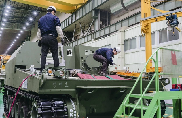 Quốc gia châu Á đầu tiên "tự hào" trang bị cả xe tăng và chiến đấu cơ cho các thành viên NATO- Ảnh 3. Quốc gia châu Á đầu tiên "tự hào" trang bị cả xe tăng và chiến đấu cơ cho các thành viên NATO- Ảnh 3.